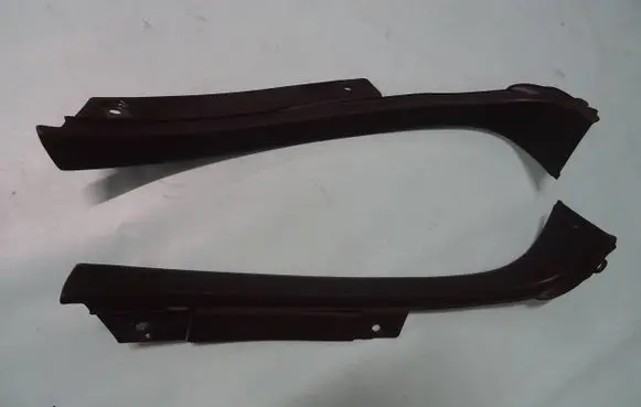 Mercedes-Benz E W210 (D) pillar trim (bottom) A2106920201 A2106920101