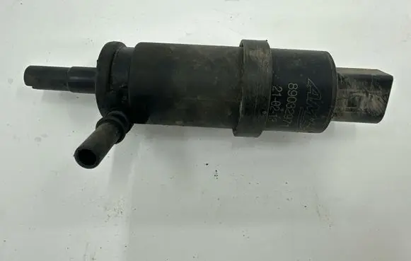 Jeep Grand Cherokee Windscreen/windshield washer pump 89032971