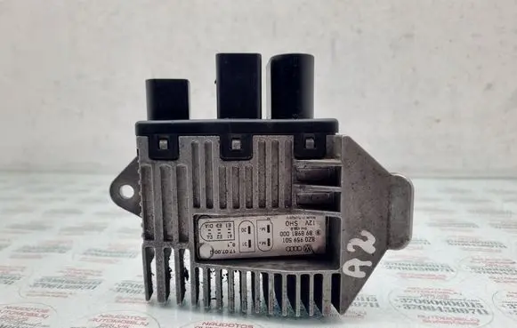 Audi A2 Coolant fan relay 8Z0959501