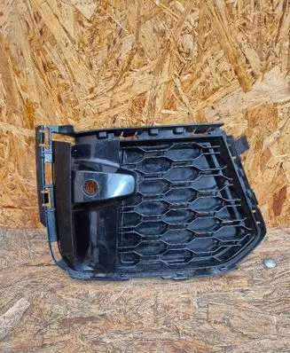 BMW X6 M Front bumper lower grill 8069946