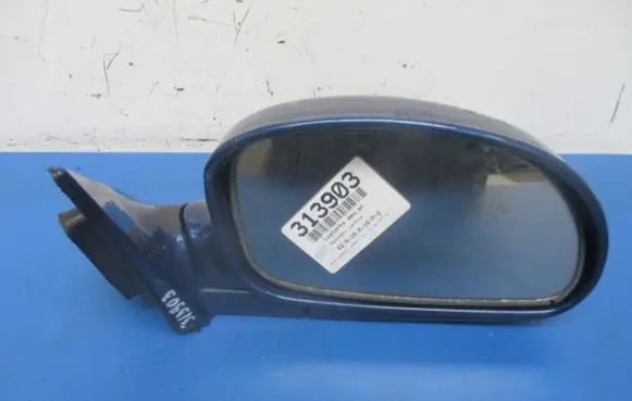 Hyundai Elantra Front door electric wing mirror