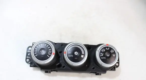 Mitsubishi Outlander Interior fan control switch 