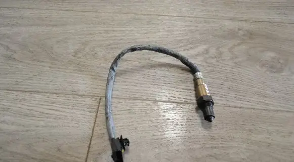 Renault Trafic III (X82) Lambda probe sensor 0281004221