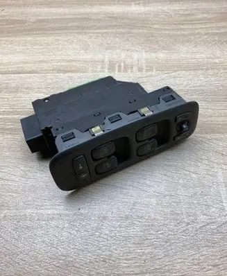 Volvo S60 Electric window control switch 8682836 09193383