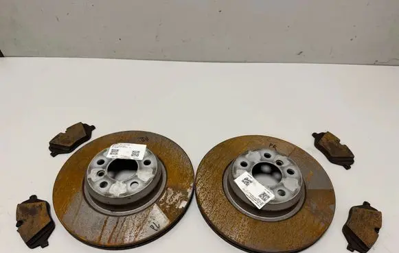BMW 5 G60 G61 Front brake disc 8831511 8852291