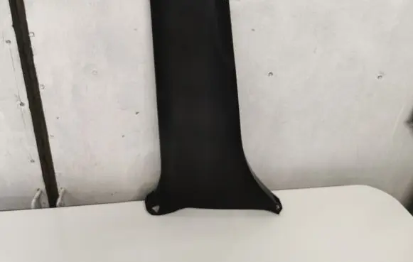 (B) pillar trim (bottom)