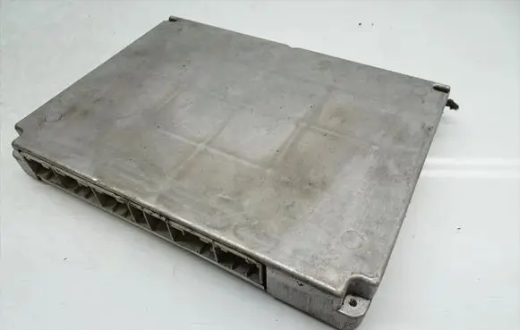 Toyota Prius (XW30) Engine control unit/module 89980-28040 89980280404