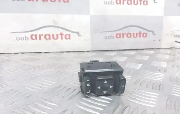 Subaru Legacy Wing mirror switch