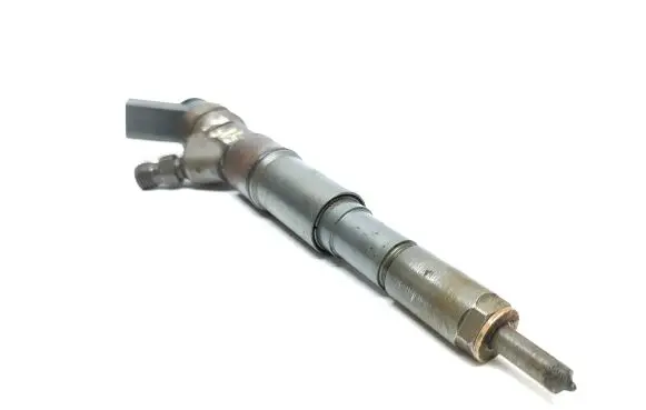 Fuel injector