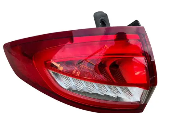 Ford Mondeo MK V Rear/tail lights JS7B-13405-CD