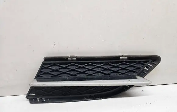 BMW 3 E90 E91 Front bumper lower grill 7138417