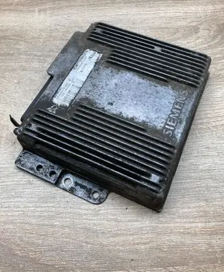 Renault Laguna I Engine control unit/module ECU 7700863478 7700865822 S103717108B