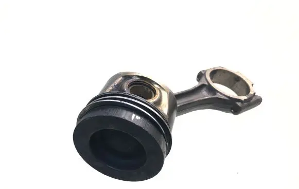 Volkswagen Touran II Piston with connecting rod