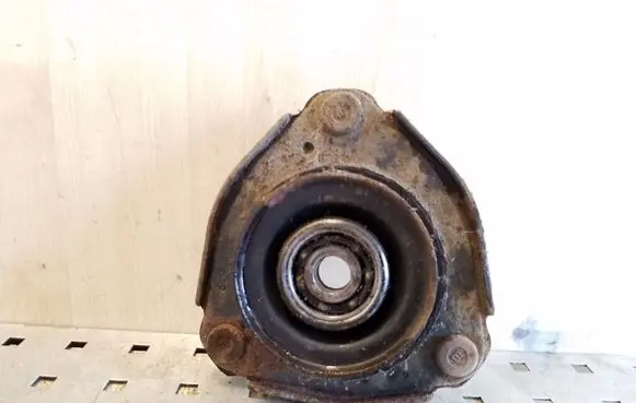 Toyota RAV 4 (XA20) Front upper strut mount 
