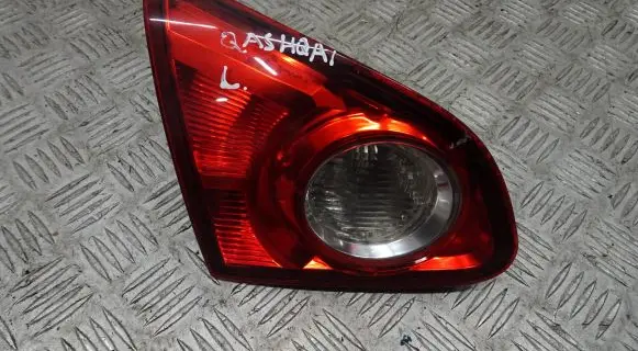 Nissan Qashqai Rear/tail lights 25555-JD800