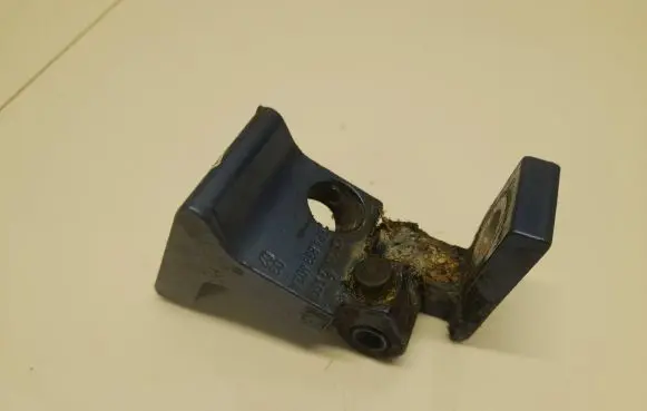 Audi A3 S3 A3 Sportback 8P Rear door upper hinge 8p4833402a