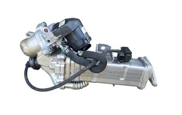 BMW 5 F10 F11 EGR valve cooler 7822350 7810871
