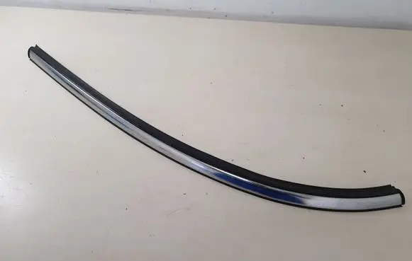 Mini Cooper Countryman R60 Rear side glass trim 