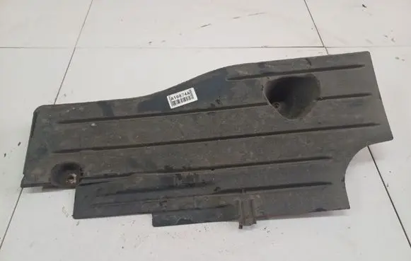 Ford Focus Engine splash shield/under tray AV61R11778A AV61-R11778-A