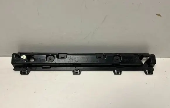 BMW i4 Sill/side skirt trim 8737084