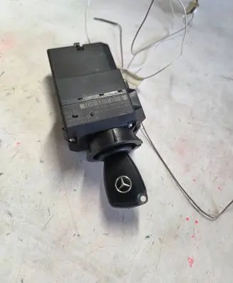 Mercedes-Benz Vito Viano W639 Ignition lock A6395450508