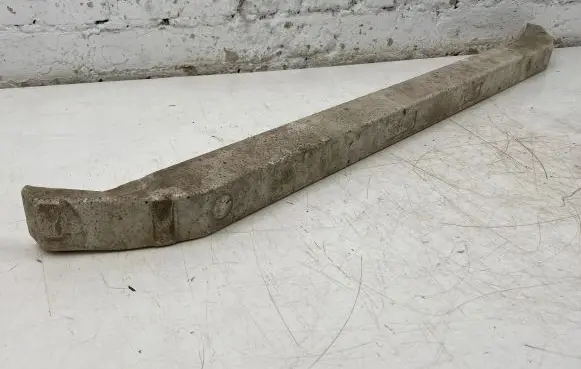 Toyota Avensis T270 Front bumper foam support bar 5261105010