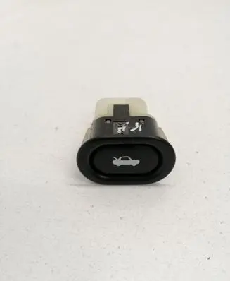 Saab 9-5 Tailgate/boot open switch button 4733440