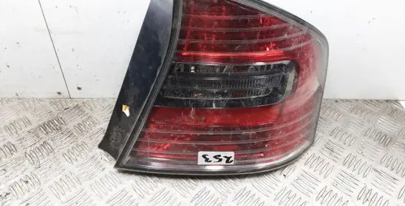 Subaru Legacy Rear/tail lights