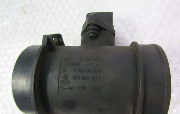 Volkswagen PASSAT B5 Mass air flow meter 0281002429