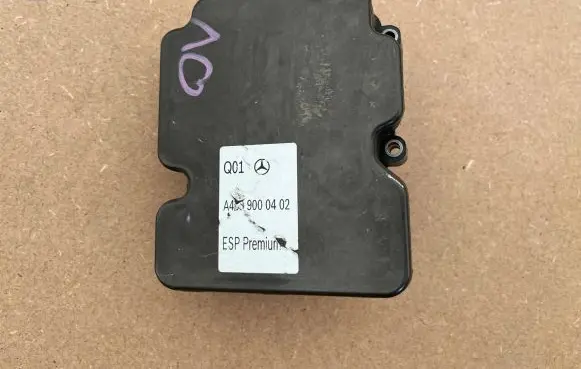 Mercedes-Benz G W463 2nd Gen ABS control unit/module A4639000402 A4169000402