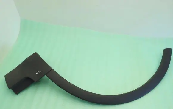 Ford Kuga I Front arch trim 8V41S16D239A