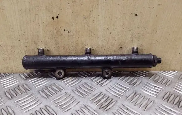 Land Rover Discovery 3 - LR3 Fuel main line pipe A2C20001291 4R8Q9D280BC