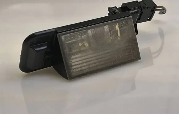 BMW 3 E90 E91 Number plate light 18288141 1378149