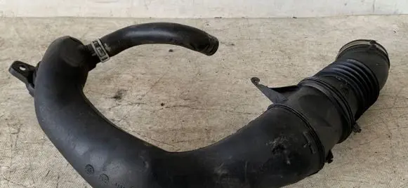 Citroen C5 Air intake hose/pipe 9683956780