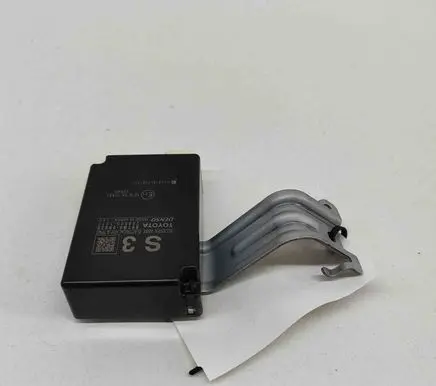 Toyota Sienna XL40 IV Keyless (KESSY) go control unit/module 2585001011 10R0510831