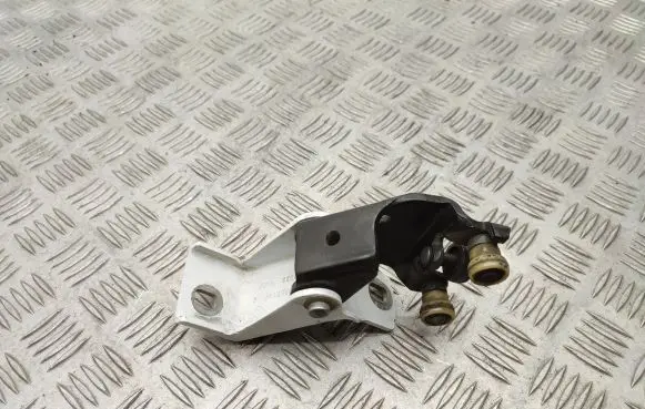 Renault Express Sliding door middle roller runner 824A65571R