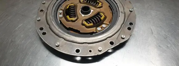 Toyota Yaris Clutch pressure plate 8G122487