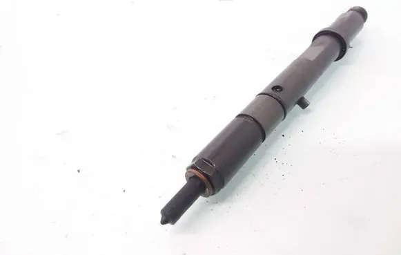 Fuel injector