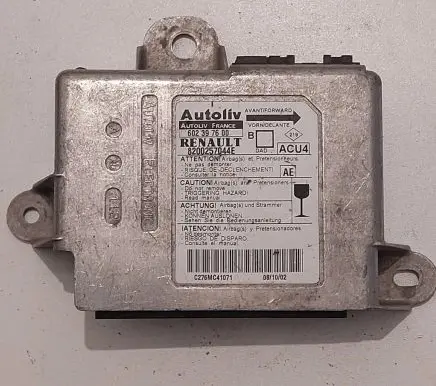 Renault Megane II Airbag control unit/module 8200257044E 602397600 C276MC41071