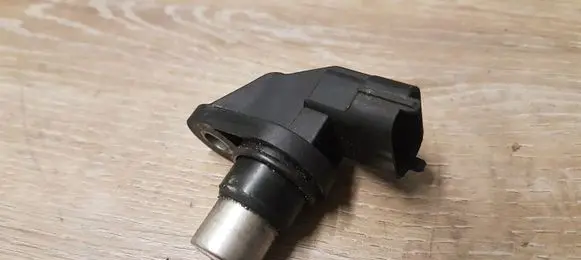 Volvo S60 Camshaft position sensor 8631533 103033
