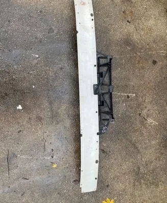 Opel Zafira B Front bumper cross member