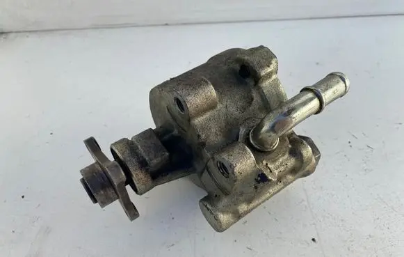 Renault Scenic I Power steering pump 7700415198 7700417308