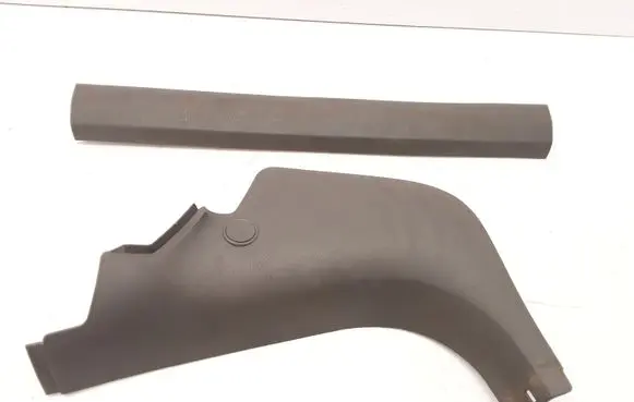 Ford Focus Front sill trim cover 4M51R13201A 4M51R02349A