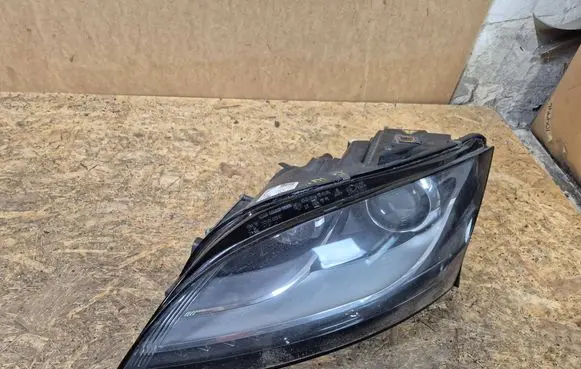 Audi TT TTS Mk2 Headlight/headlamp