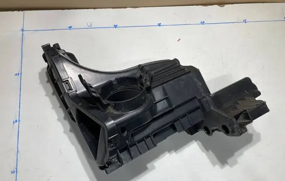 Peugeot 308 Intake resonator 9814006180 100453 9689014180