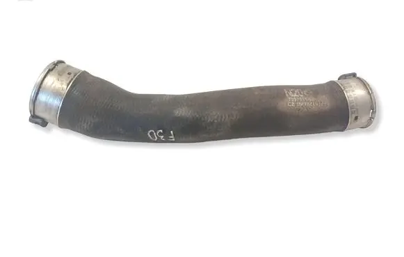 BMW 3 F30 F35 F31 Intercooler hose/pipe 7597591