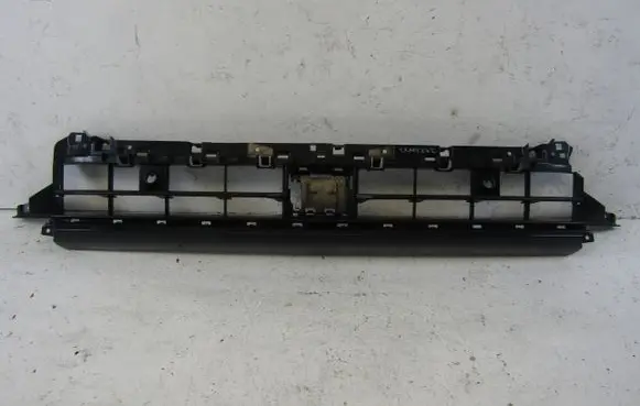 Audi Q3 F3 Front bumper lower grill 83A807683A