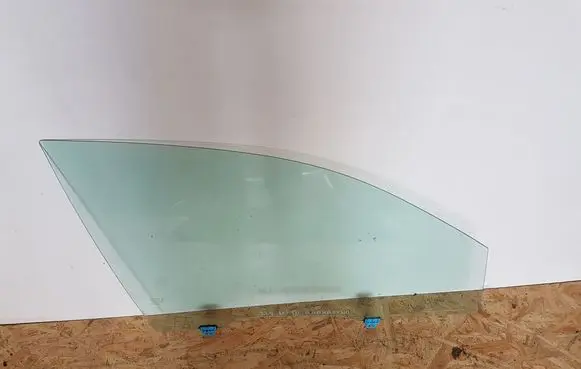 Mitsubishi Outlander Front door window glass four-door 5706A584
