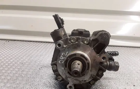 Citroen C2 Fuel injection high pressure pump 5WS40008 9658176080