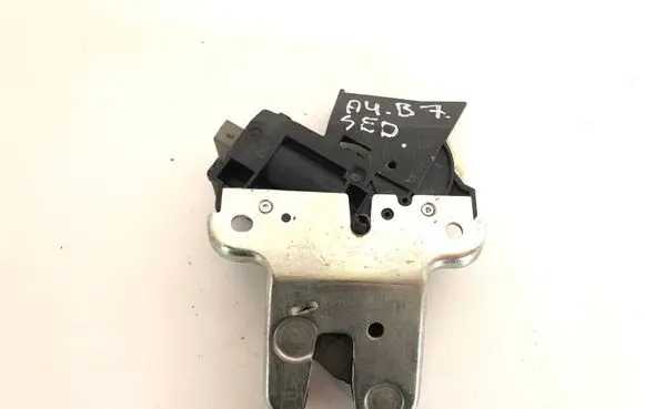 Audi A4 S4 B7 8E 8H Tailgate/trunk/boot lock/catch/latch 3F5827505D